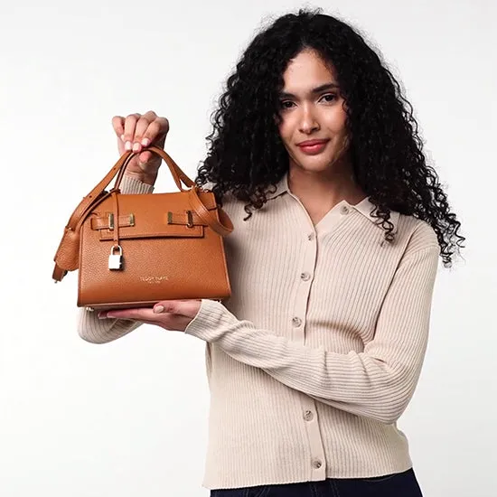 Ava  9 - Camel Brown