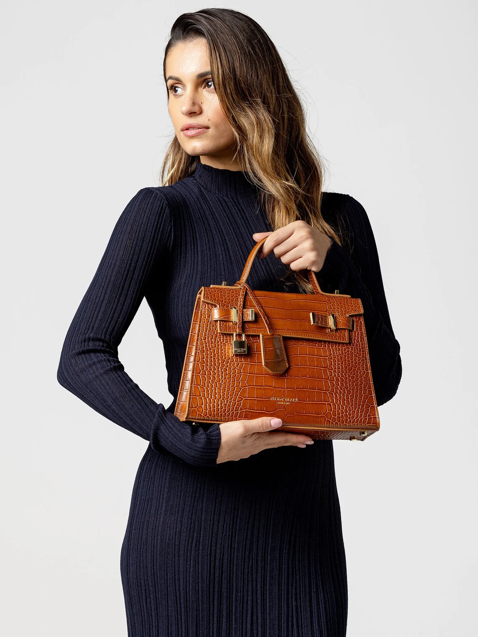 Ava Croco  11 - Camel Brown