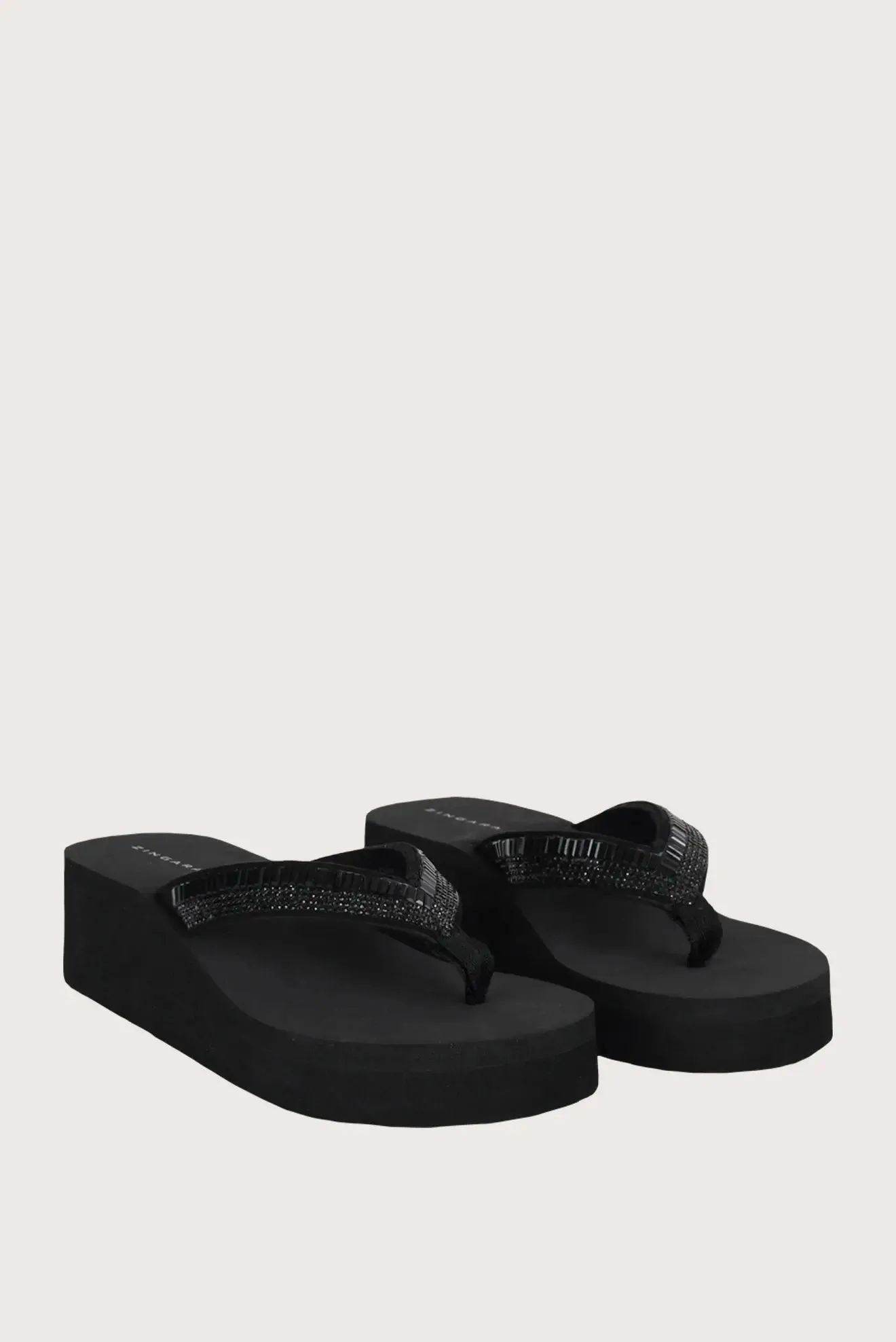 Carlota Black Platform Sandals	