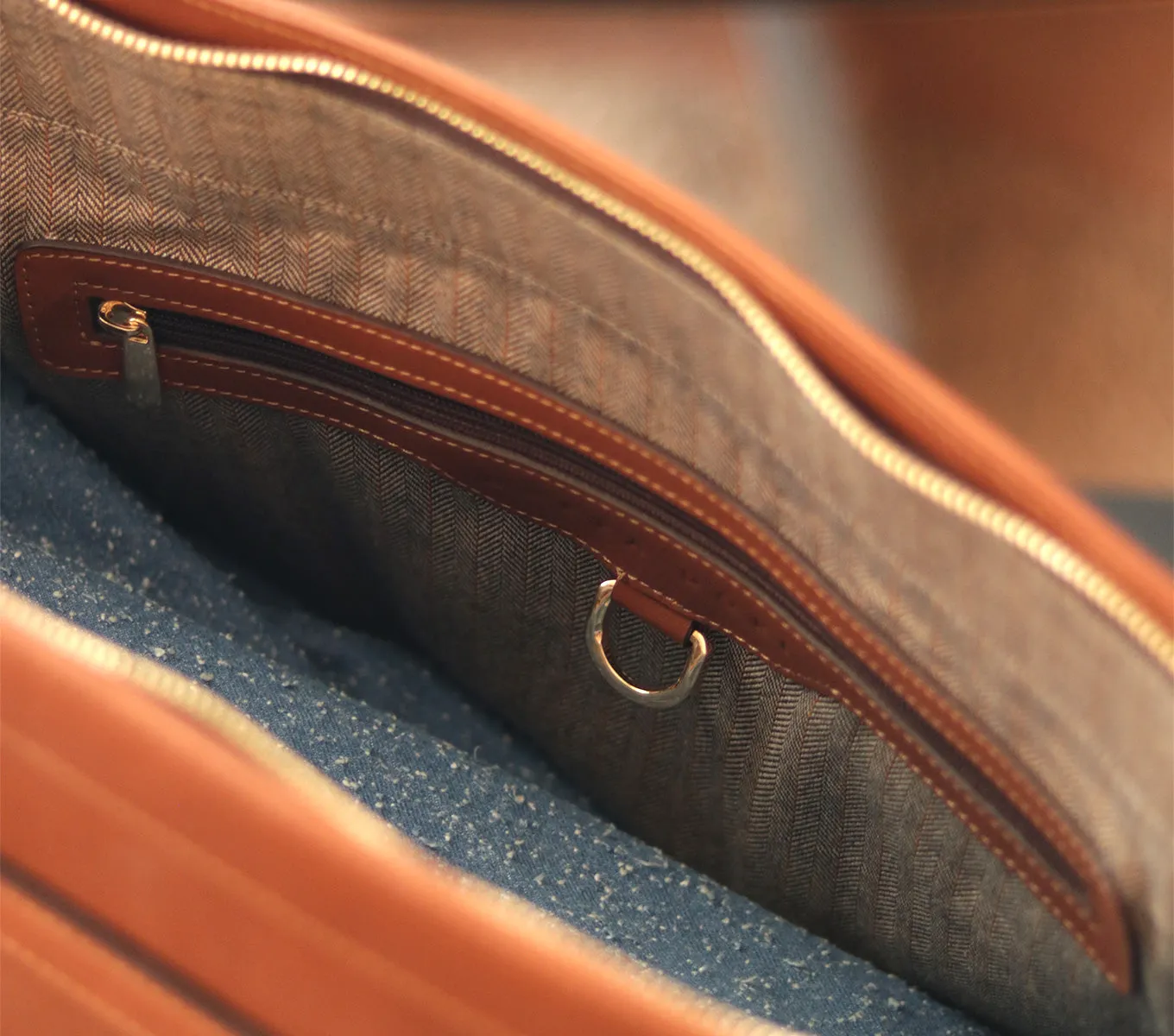 CASSIDY TOTE
