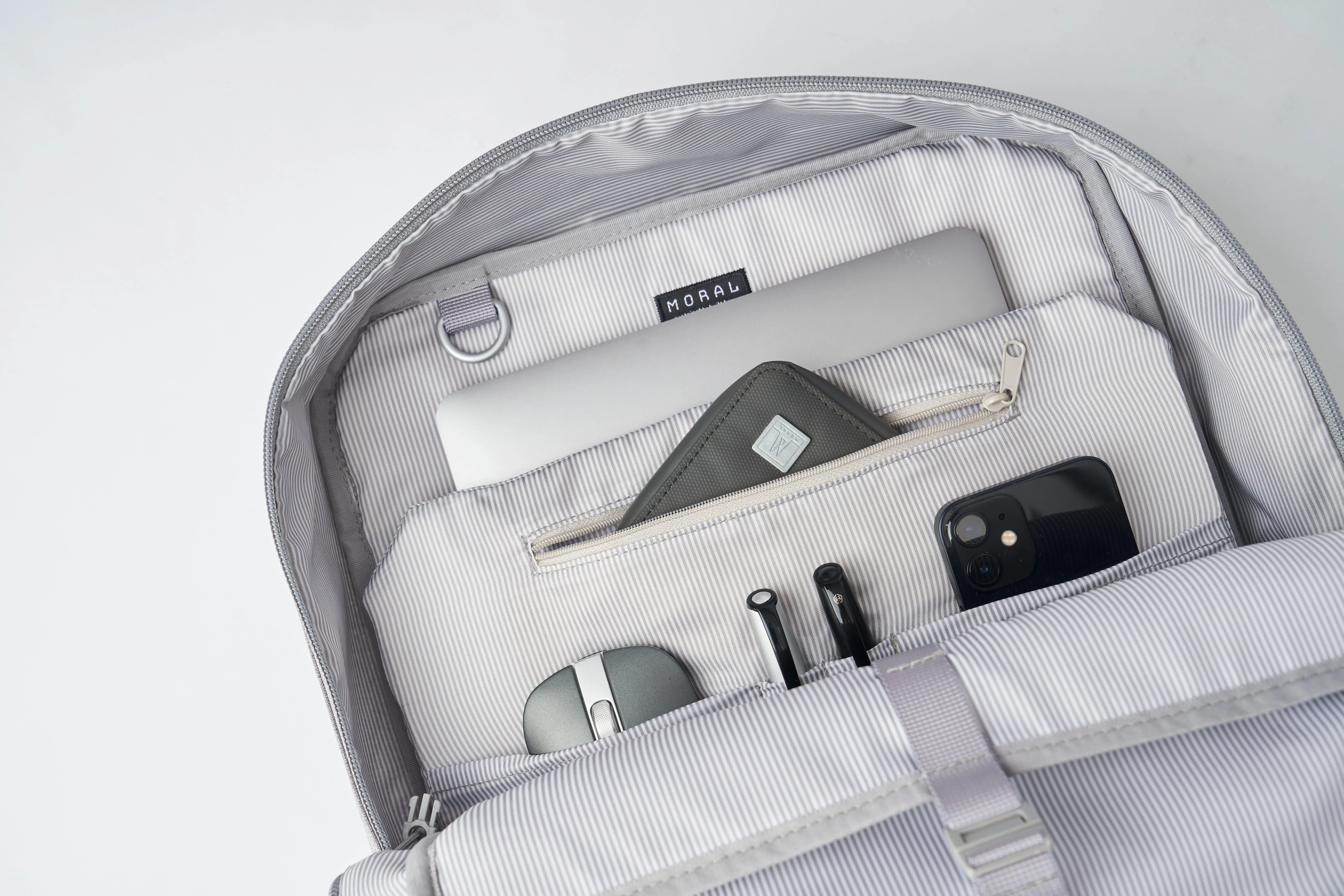 Cecil Trackies Backpack - Lite 25L