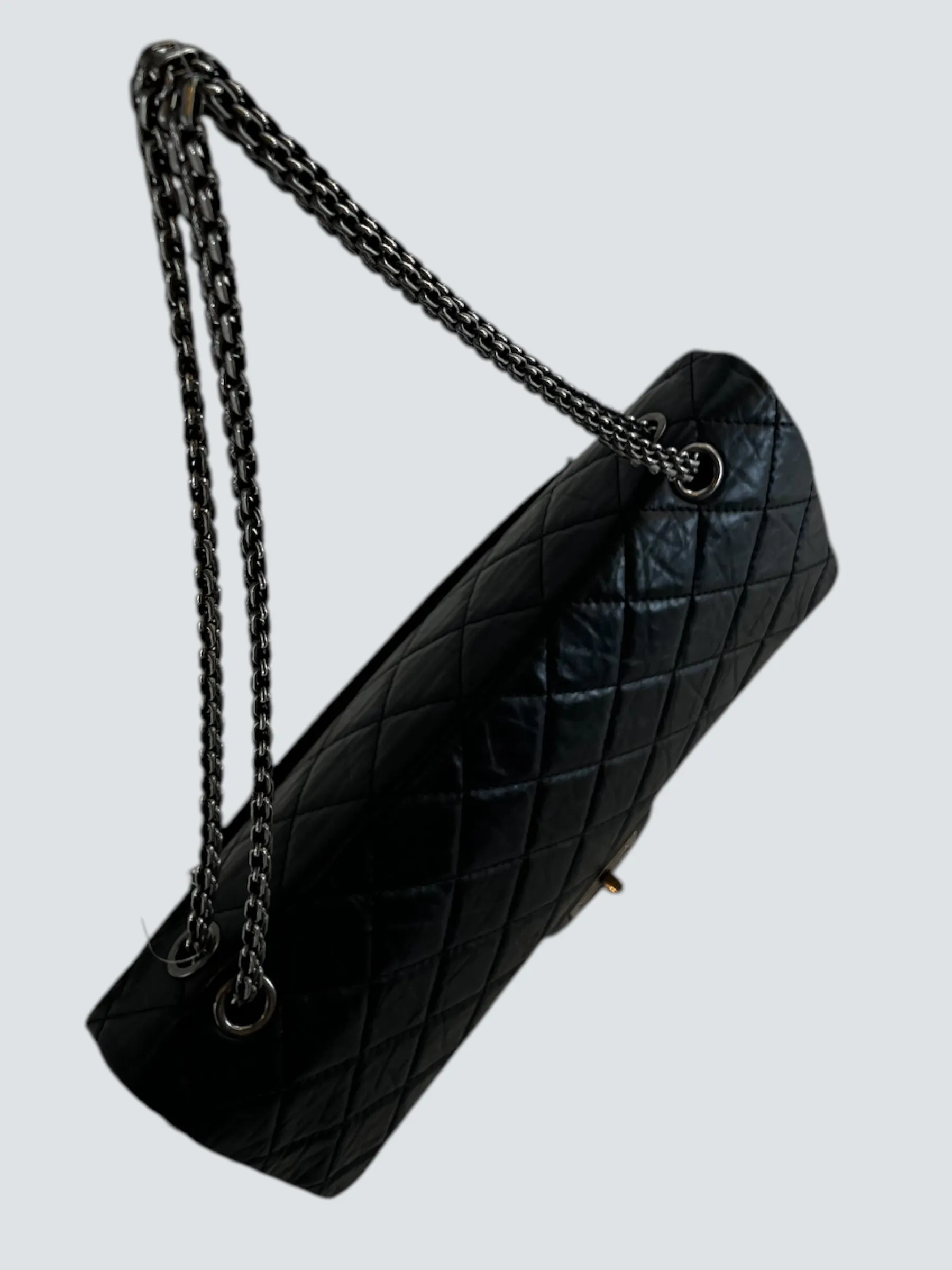 Chanel Black Calfskin Leather Medium Re-issue 2.55