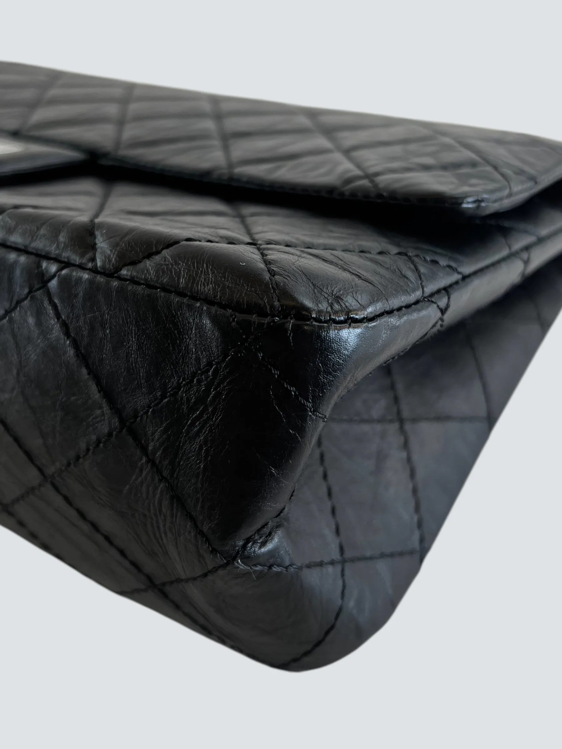 Chanel Black Calfskin Leather Medium Re-issue 2.55
