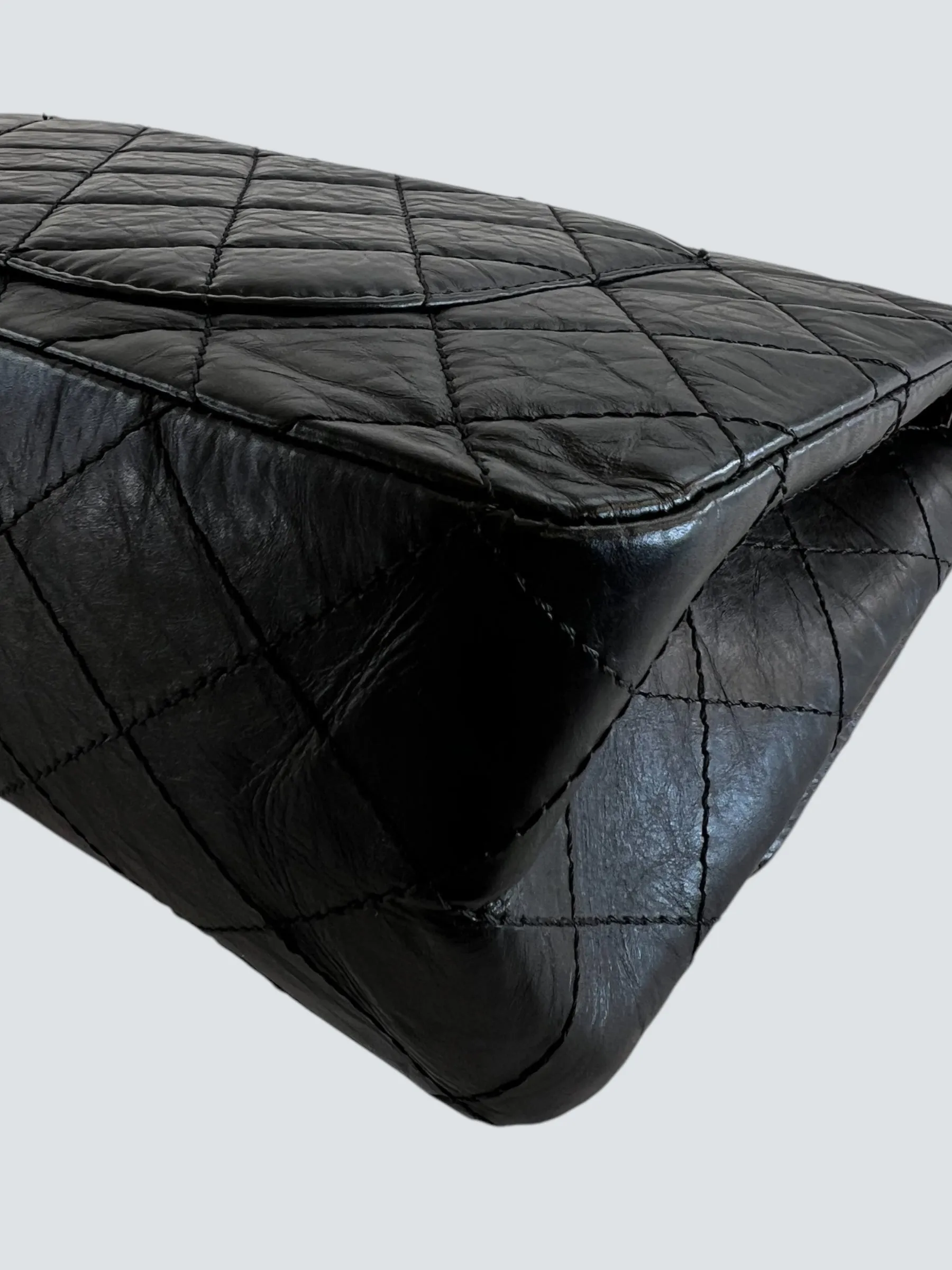 Chanel Black Calfskin Leather Medium Re-issue 2.55