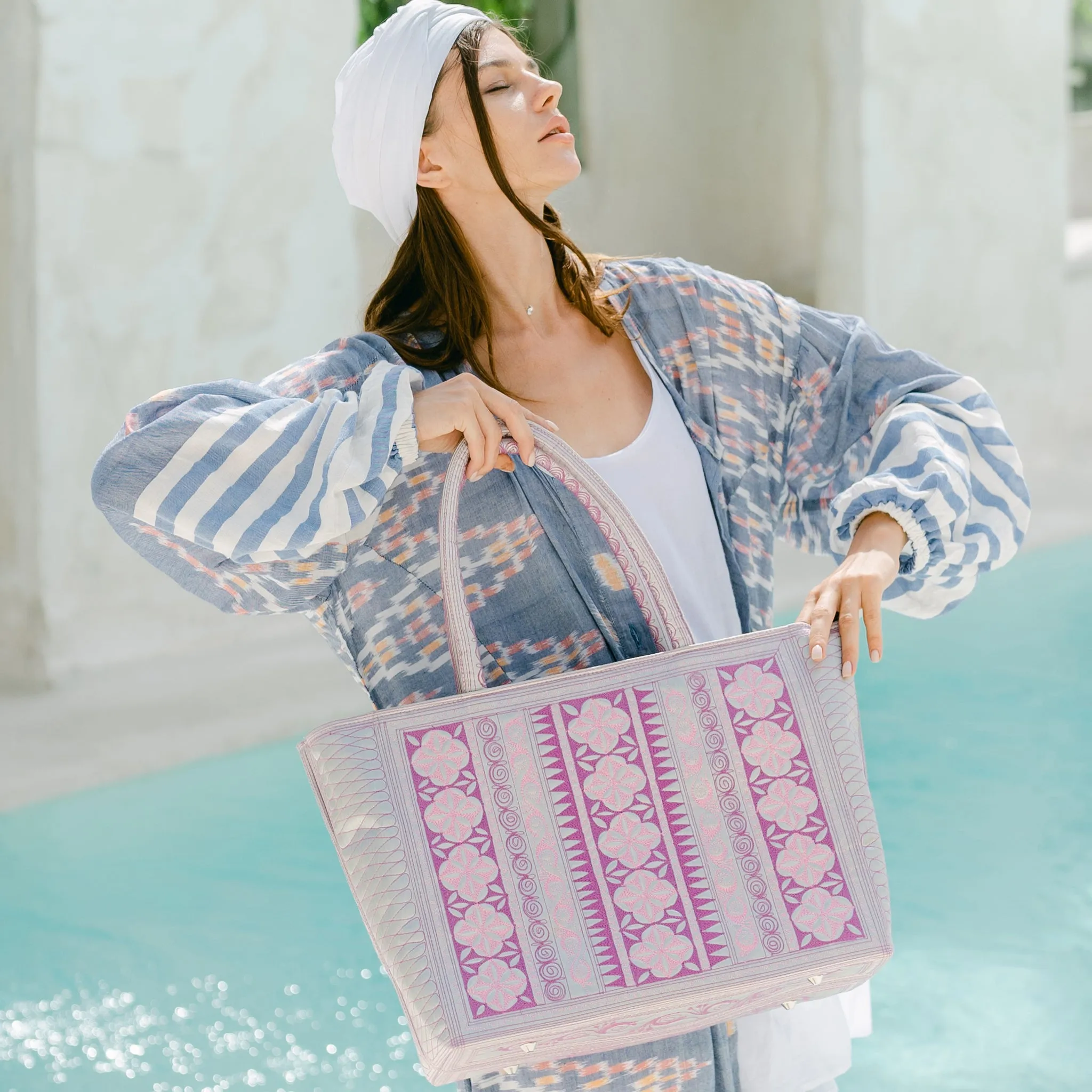 Dewi Travel Tote