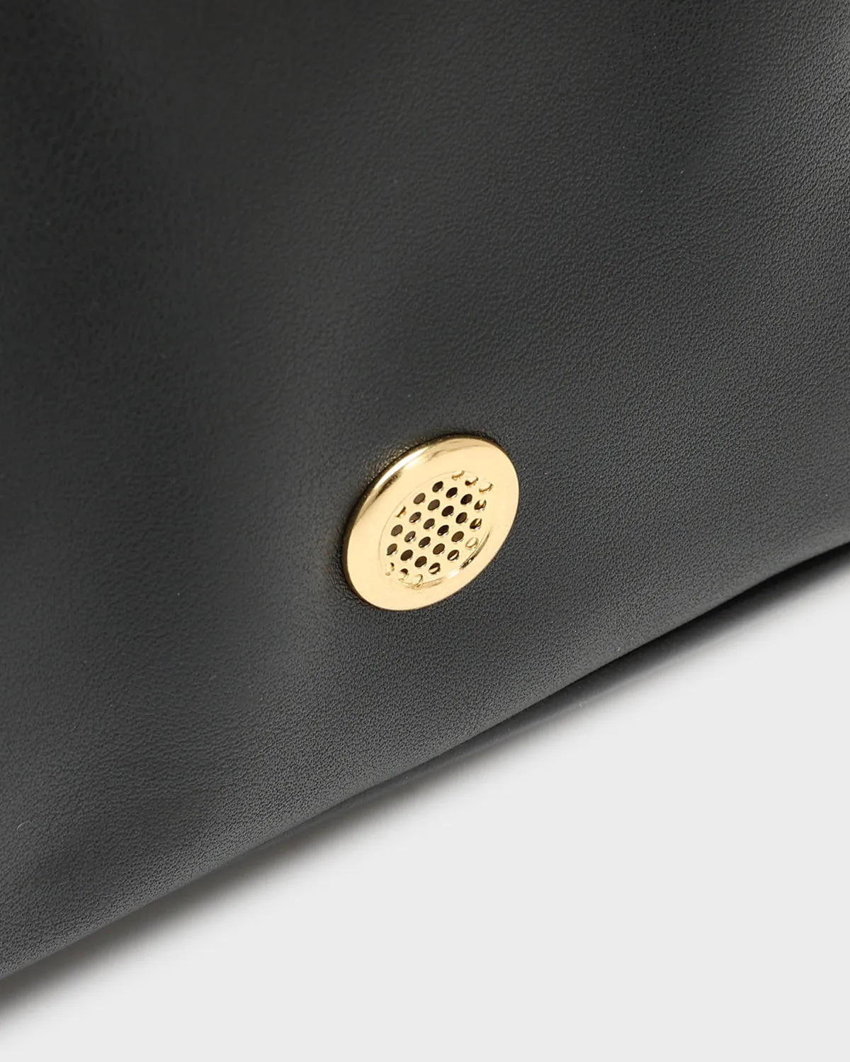 Duffle Bag Boy in Black