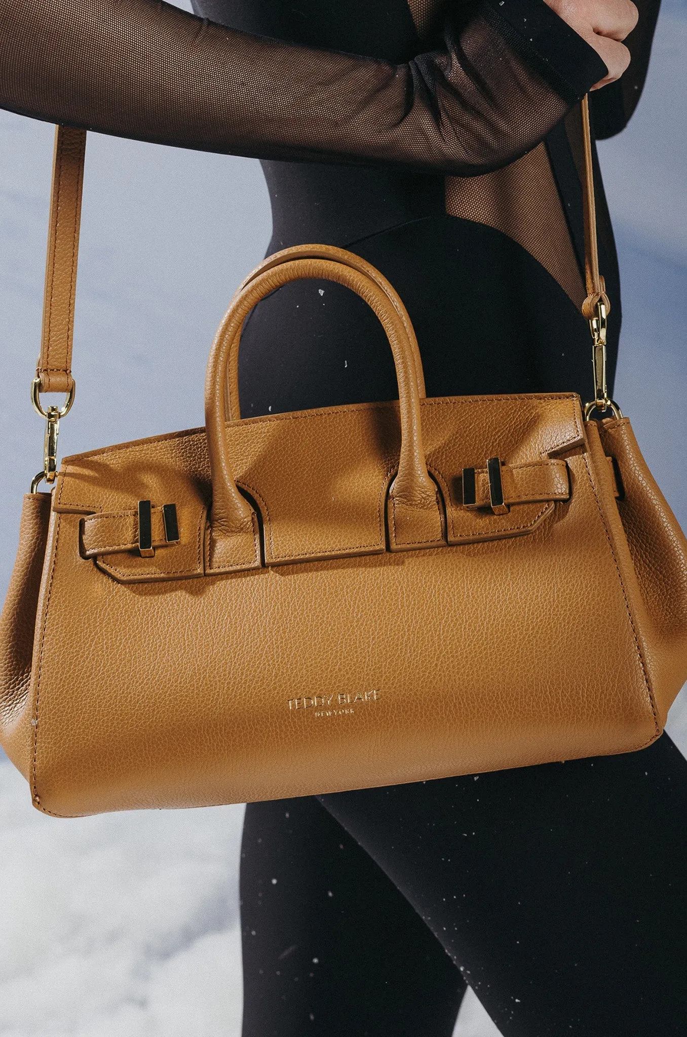 Gigi Low Dollarino  11 - Camel