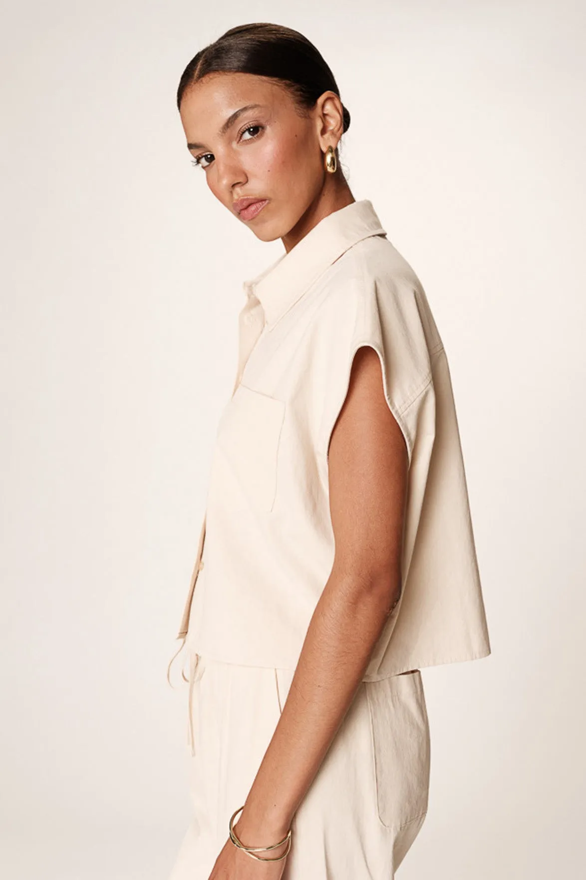 Grace & Mila Rise Beige Shirt