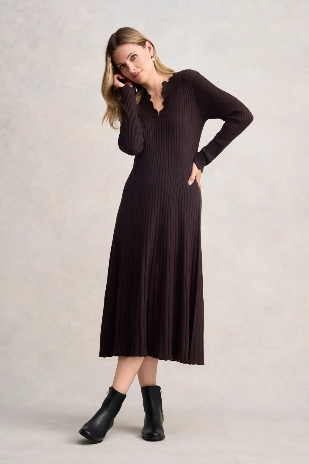 Graduated Rib Wool Dress - Chocolate