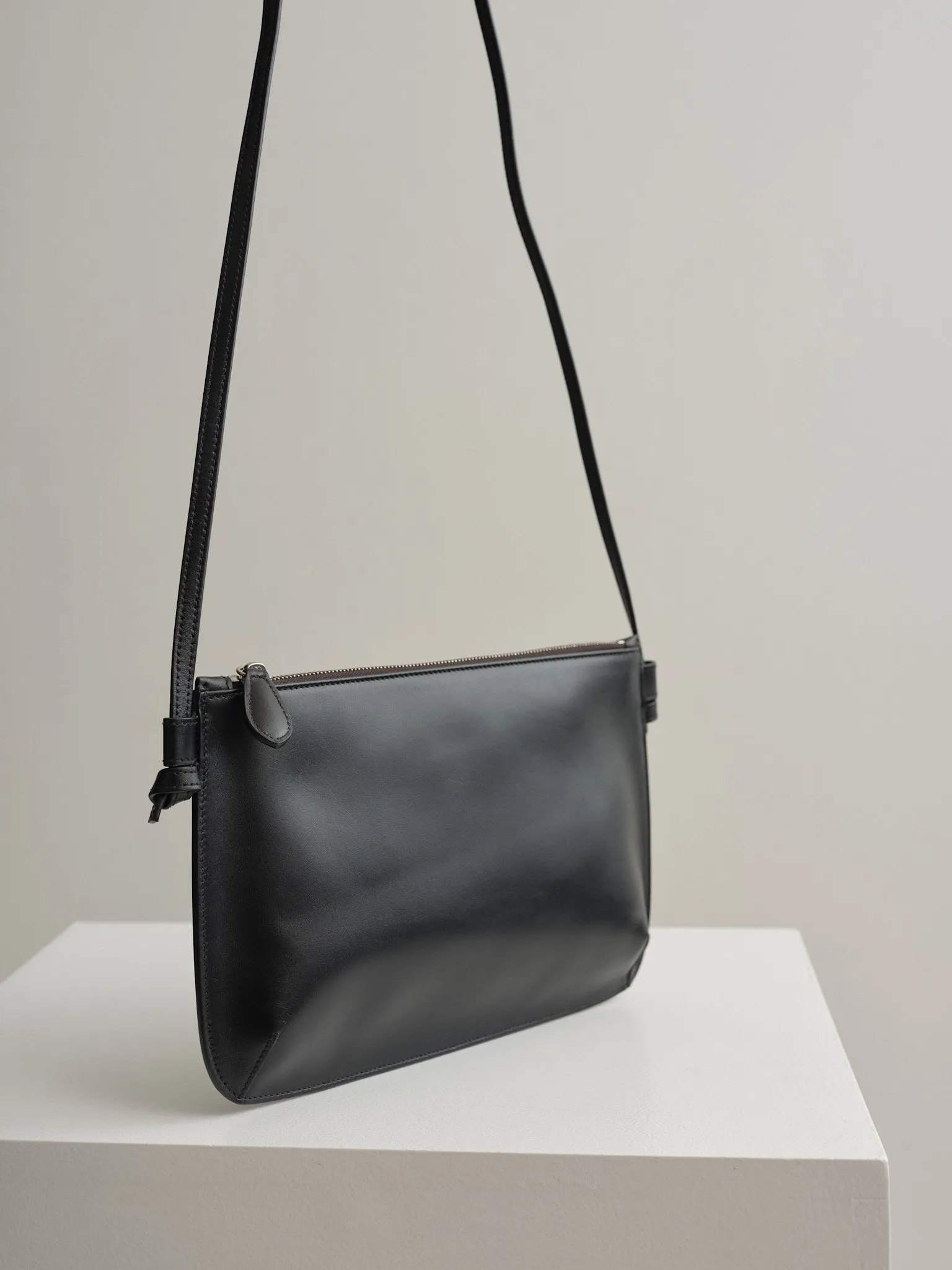 LARGE PURSE - BLACK