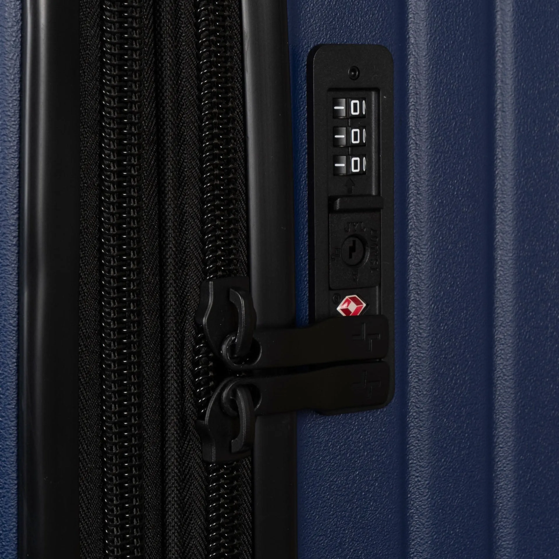 Legend Hardside 32 Luggage