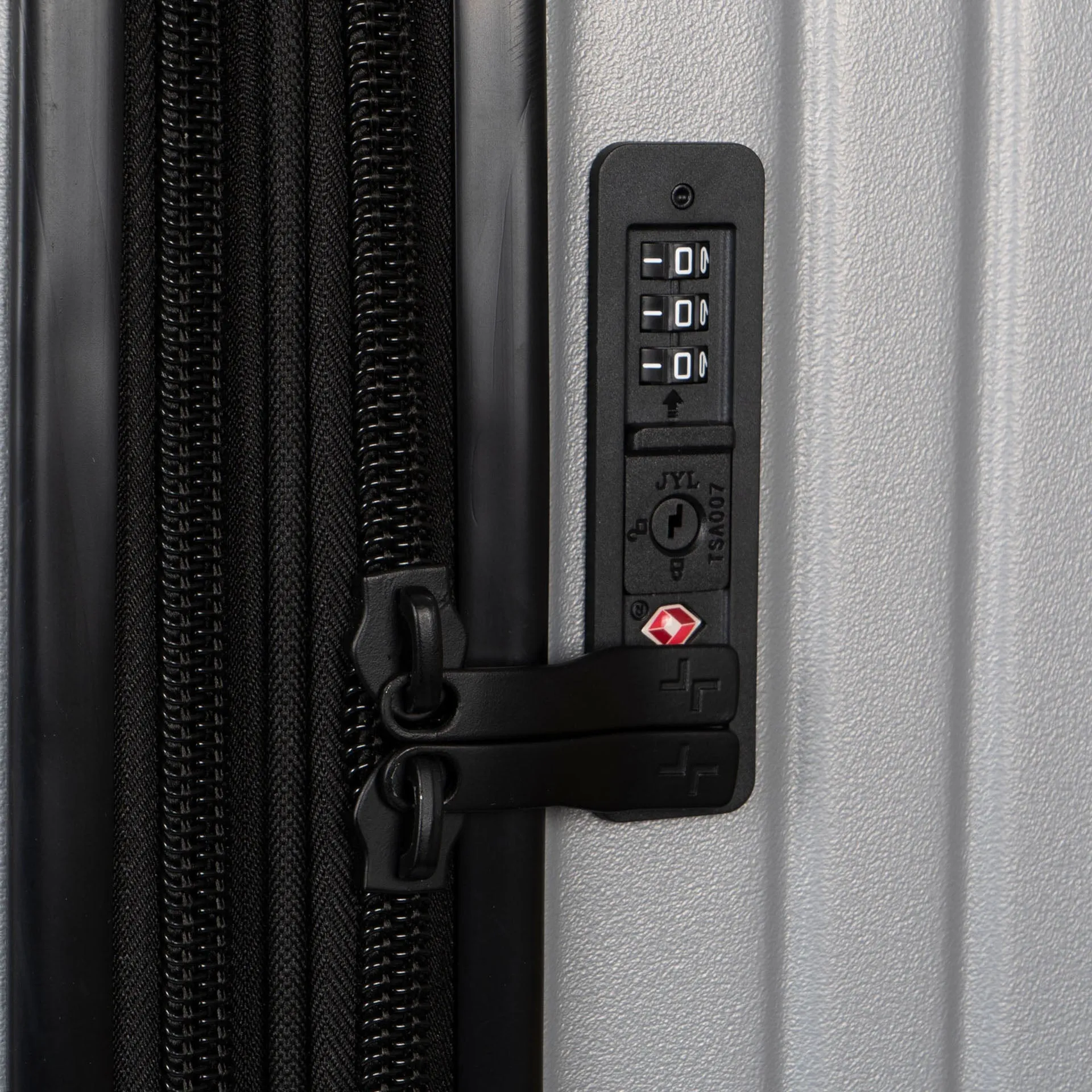 Legend Hardside 32 Luggage