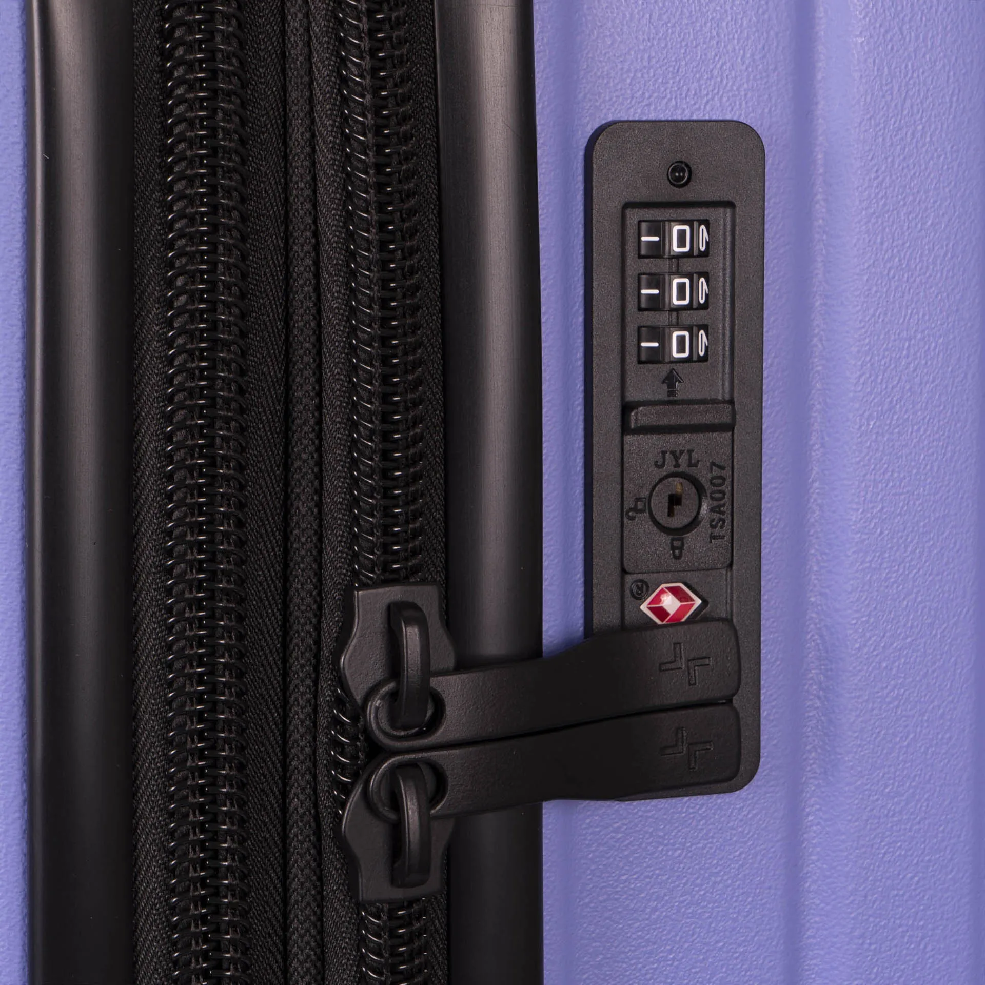 Legend Hardside 32 Luggage