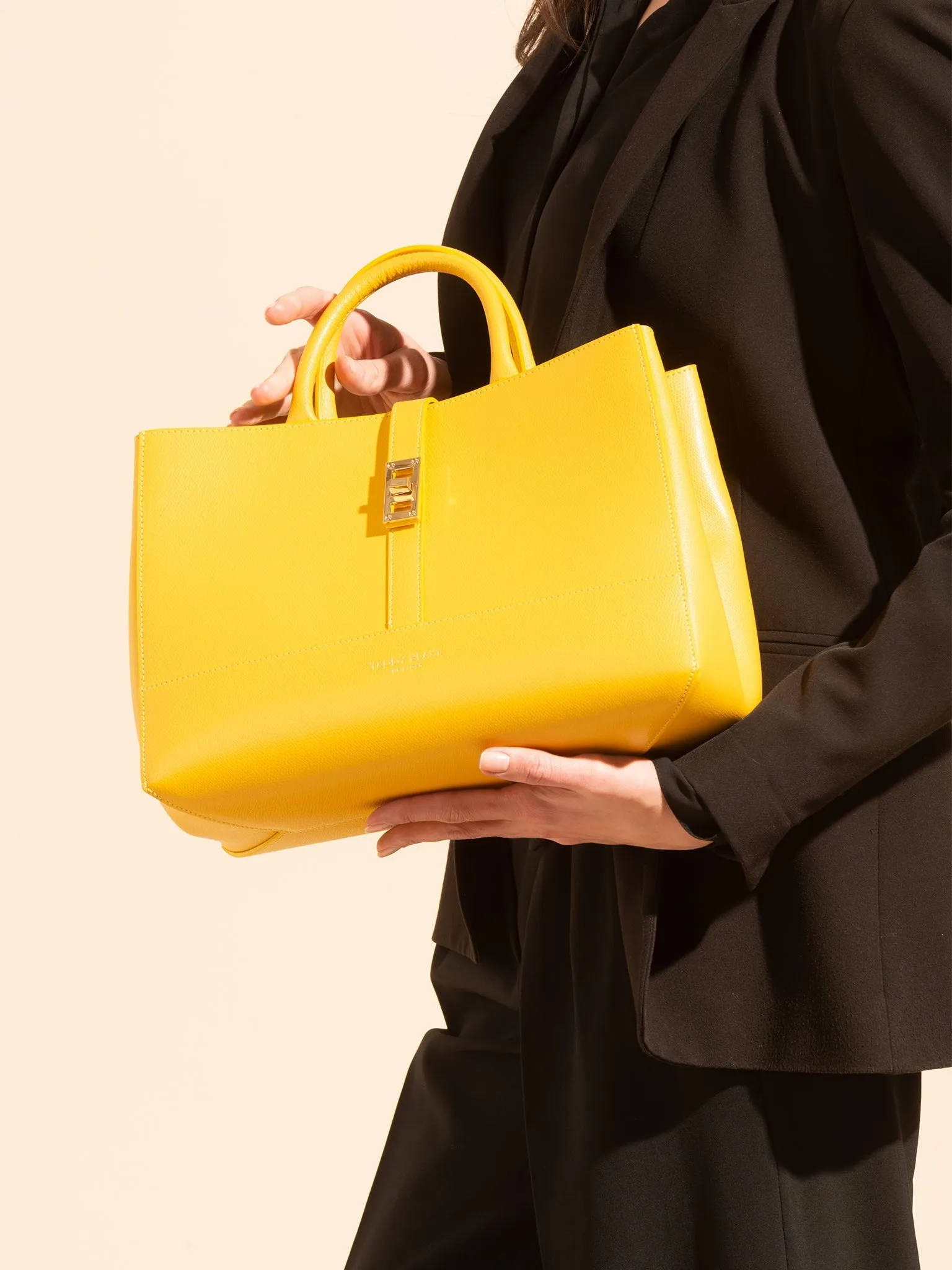 Lola Palmellato 12 - Yellow