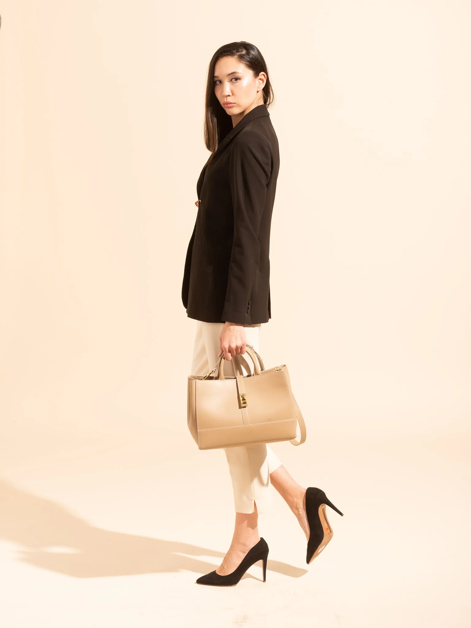 Lola Vitello 12 - Black/Red
