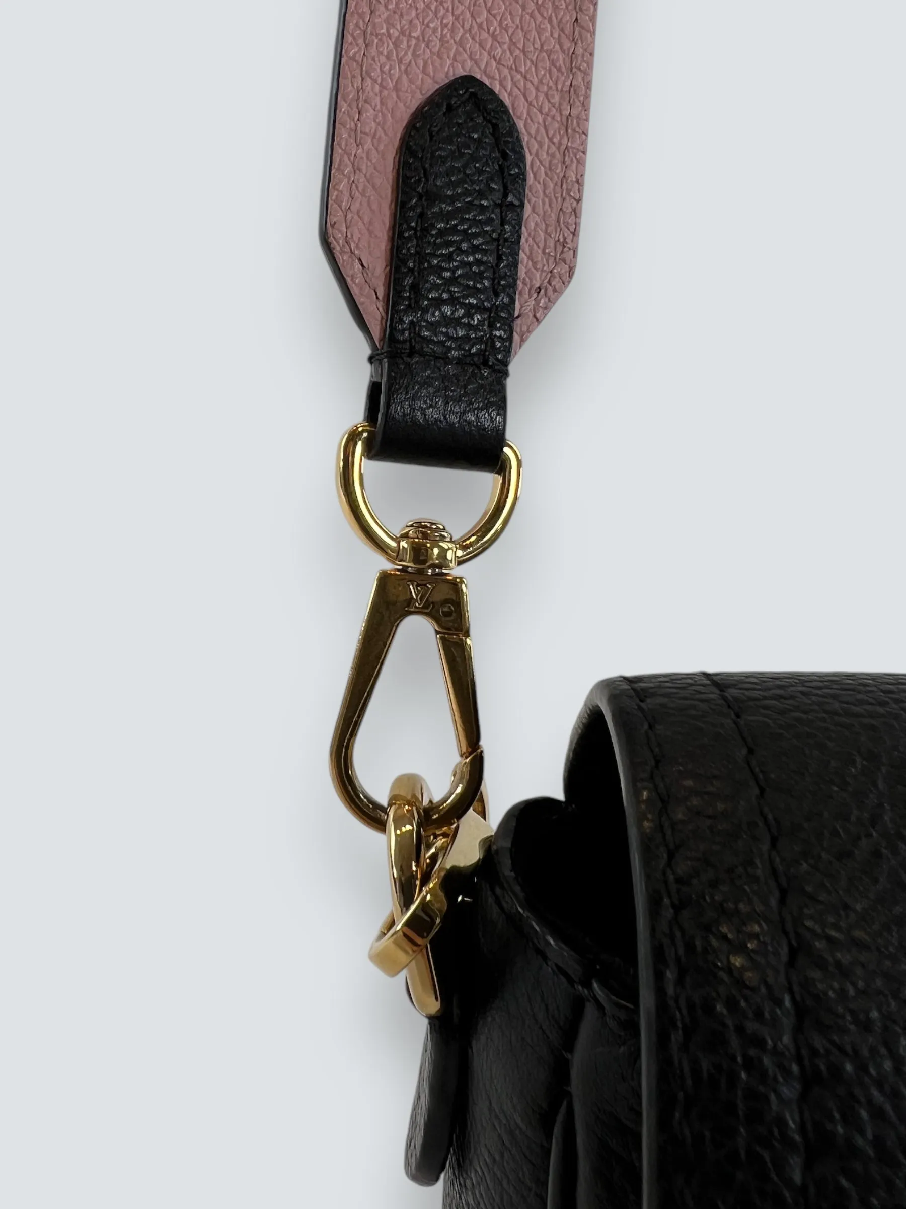 Louis Vuitton Black & Cream Empriente Leather Lockme Tender Crossbody