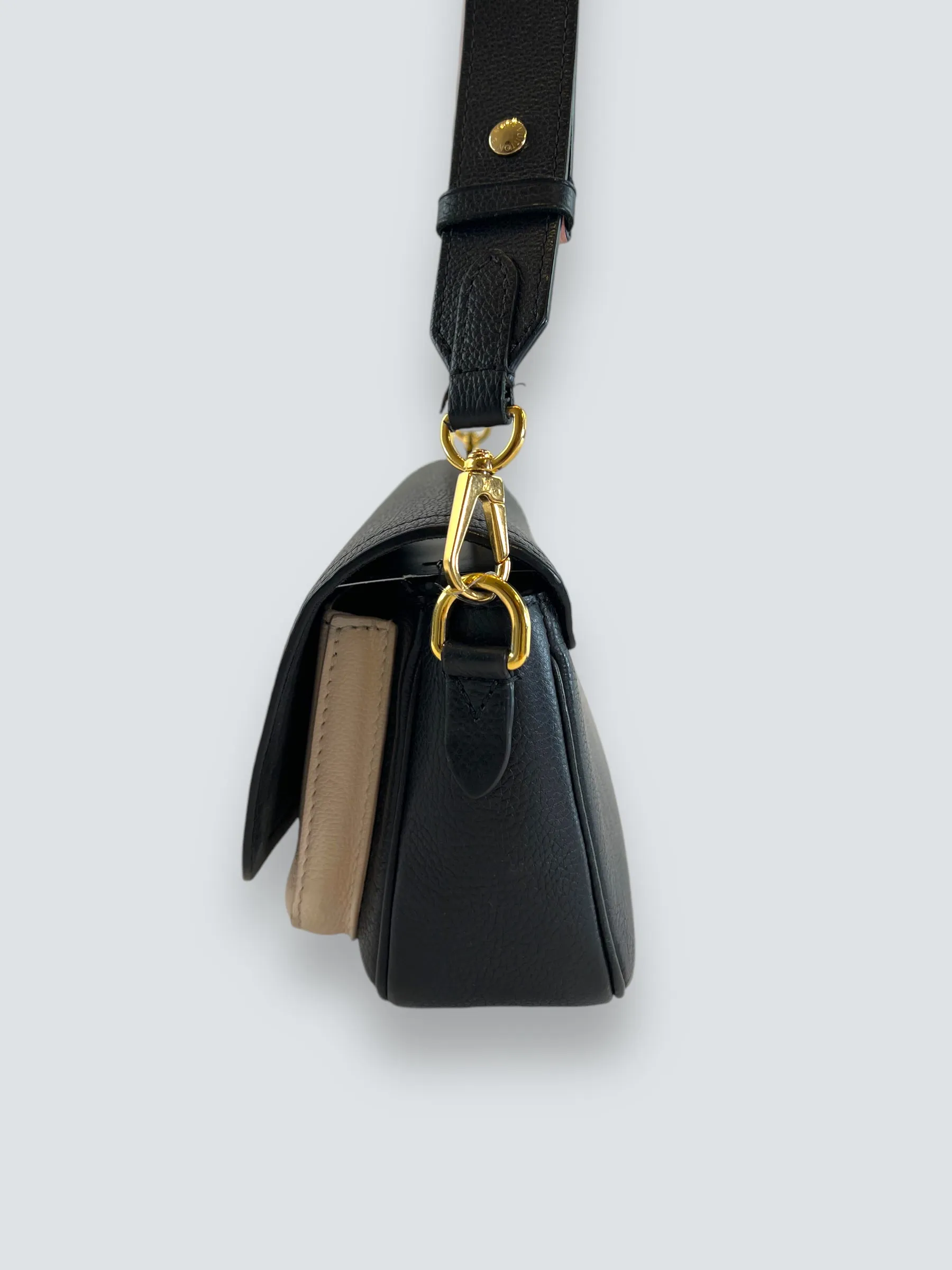 Louis Vuitton Black & Cream Empriente Leather Lockme Tender Crossbody
