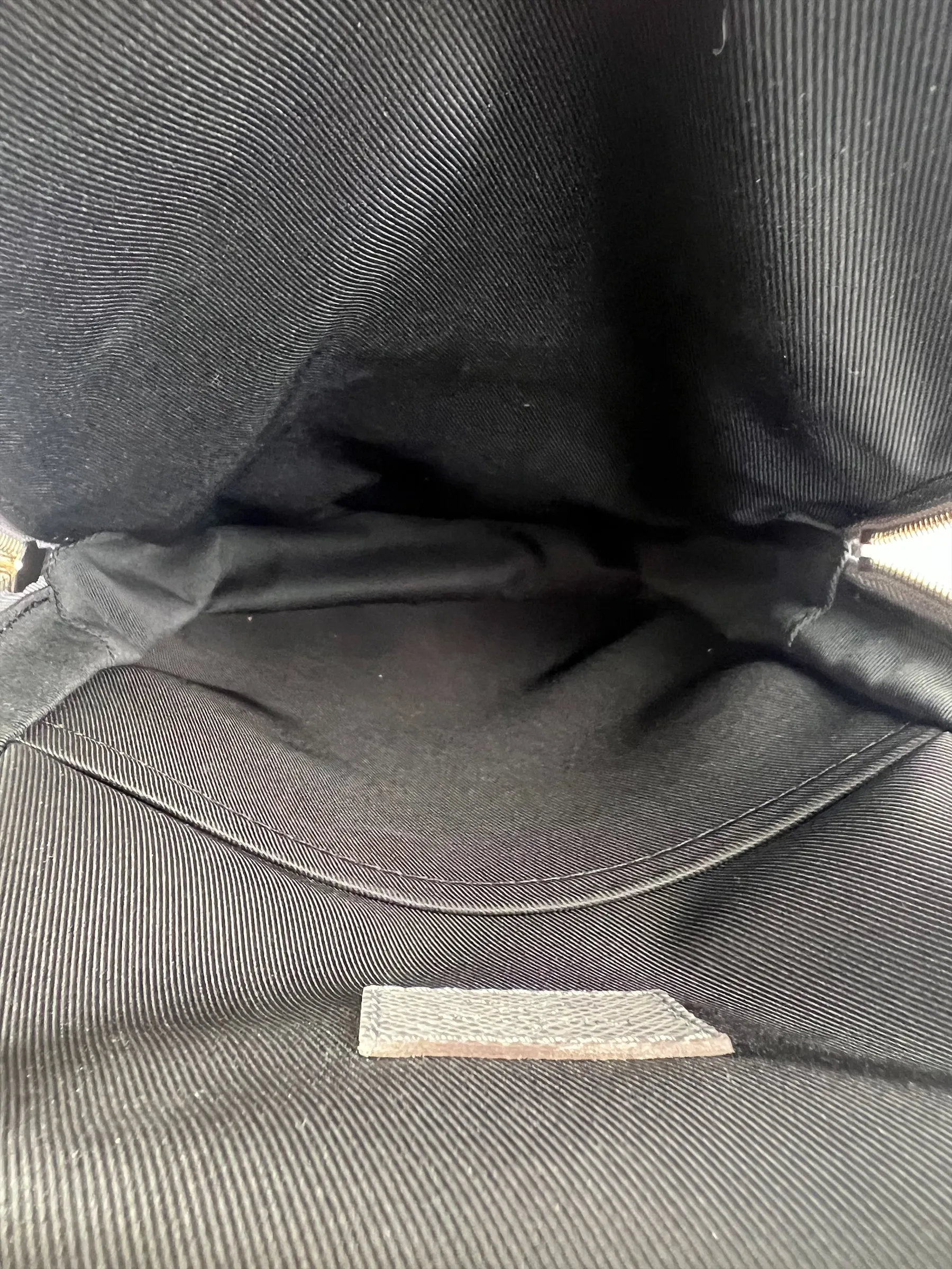 Louis Vuitton Grey Taiga Leather Avenue Sling Backpack