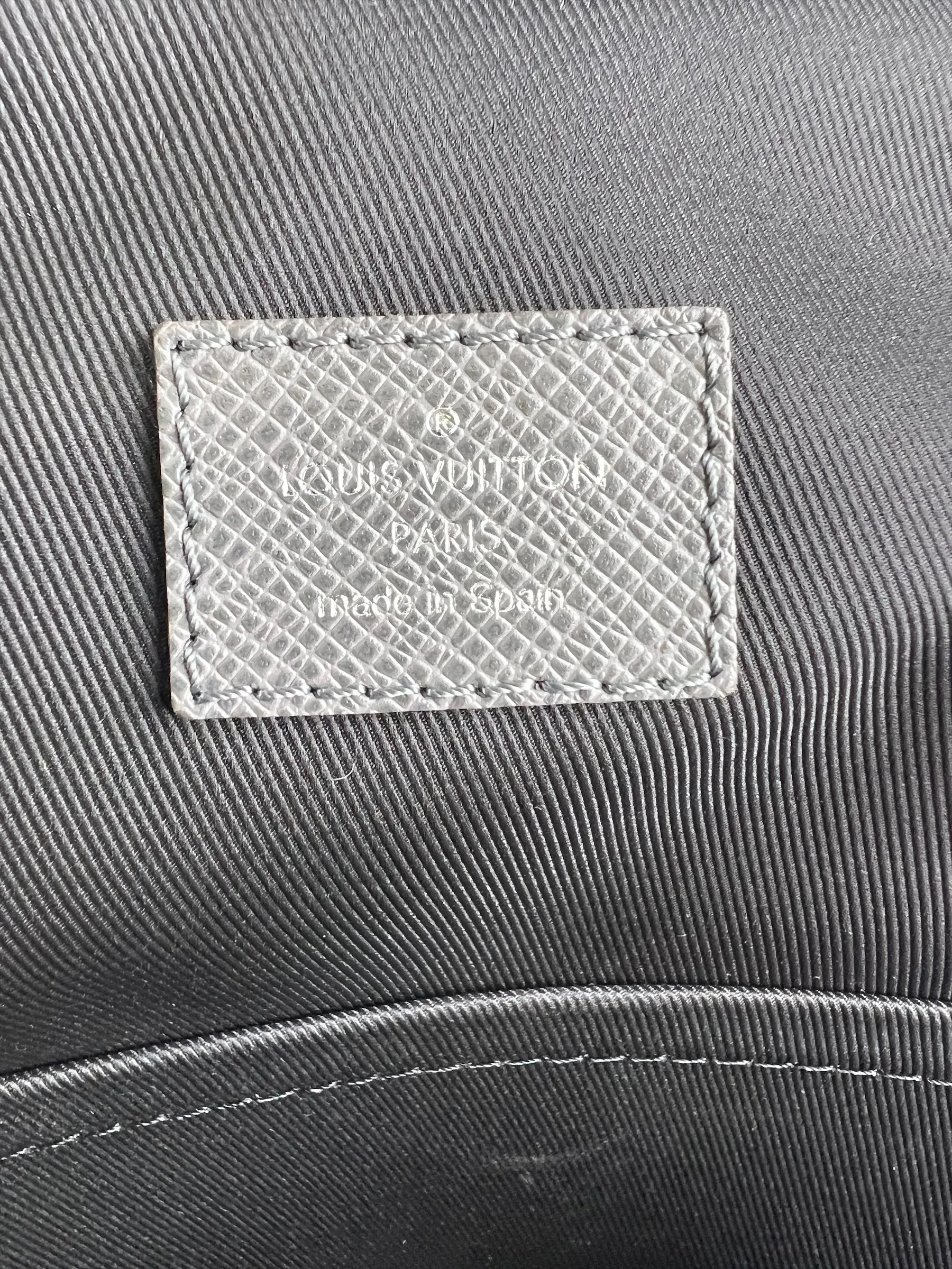 Louis Vuitton Grey Taiga Leather Avenue Sling Backpack