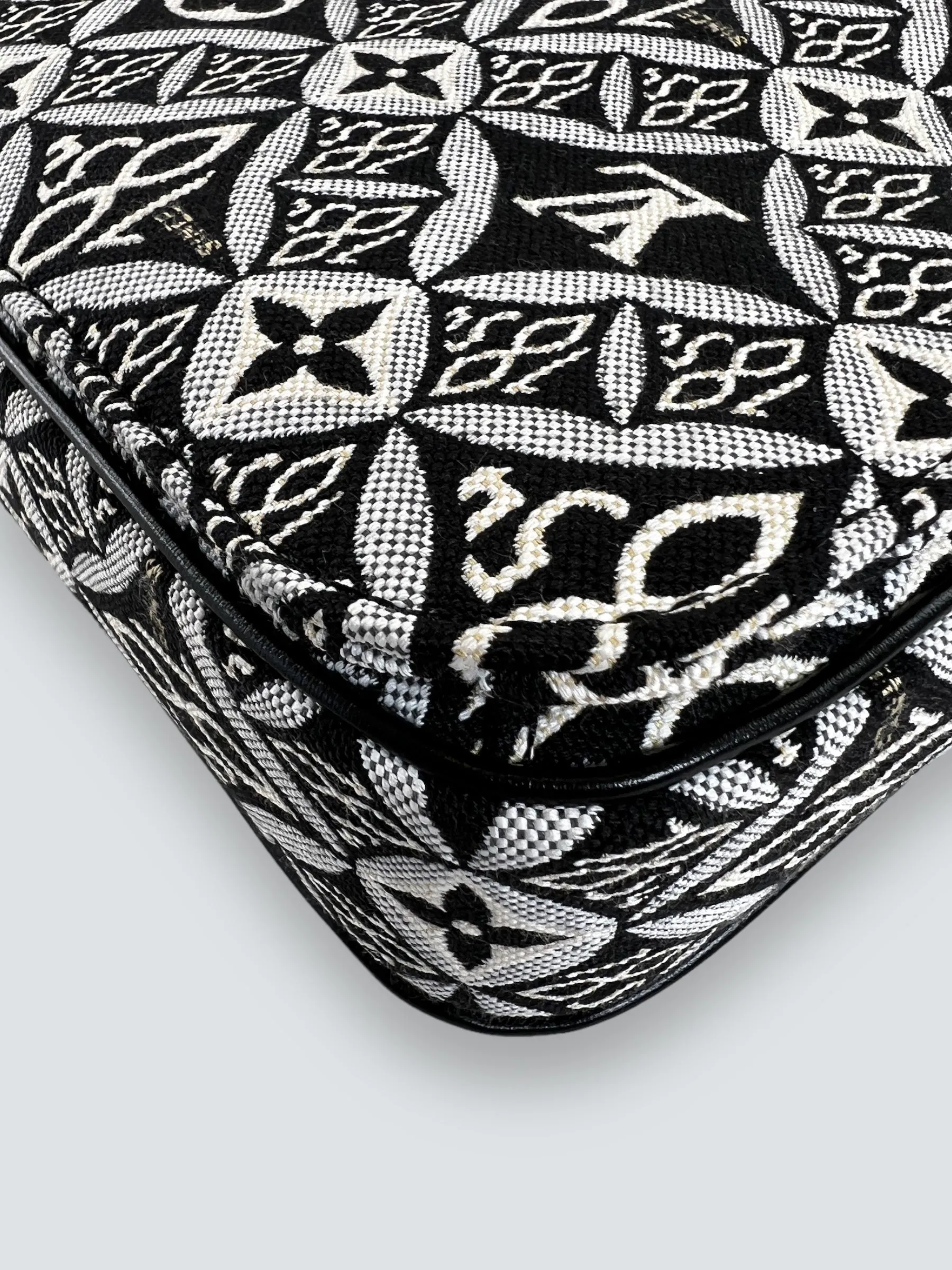 Louis Vuitton Limited Edition Monochrome Canvas 1854 Pochette Metis