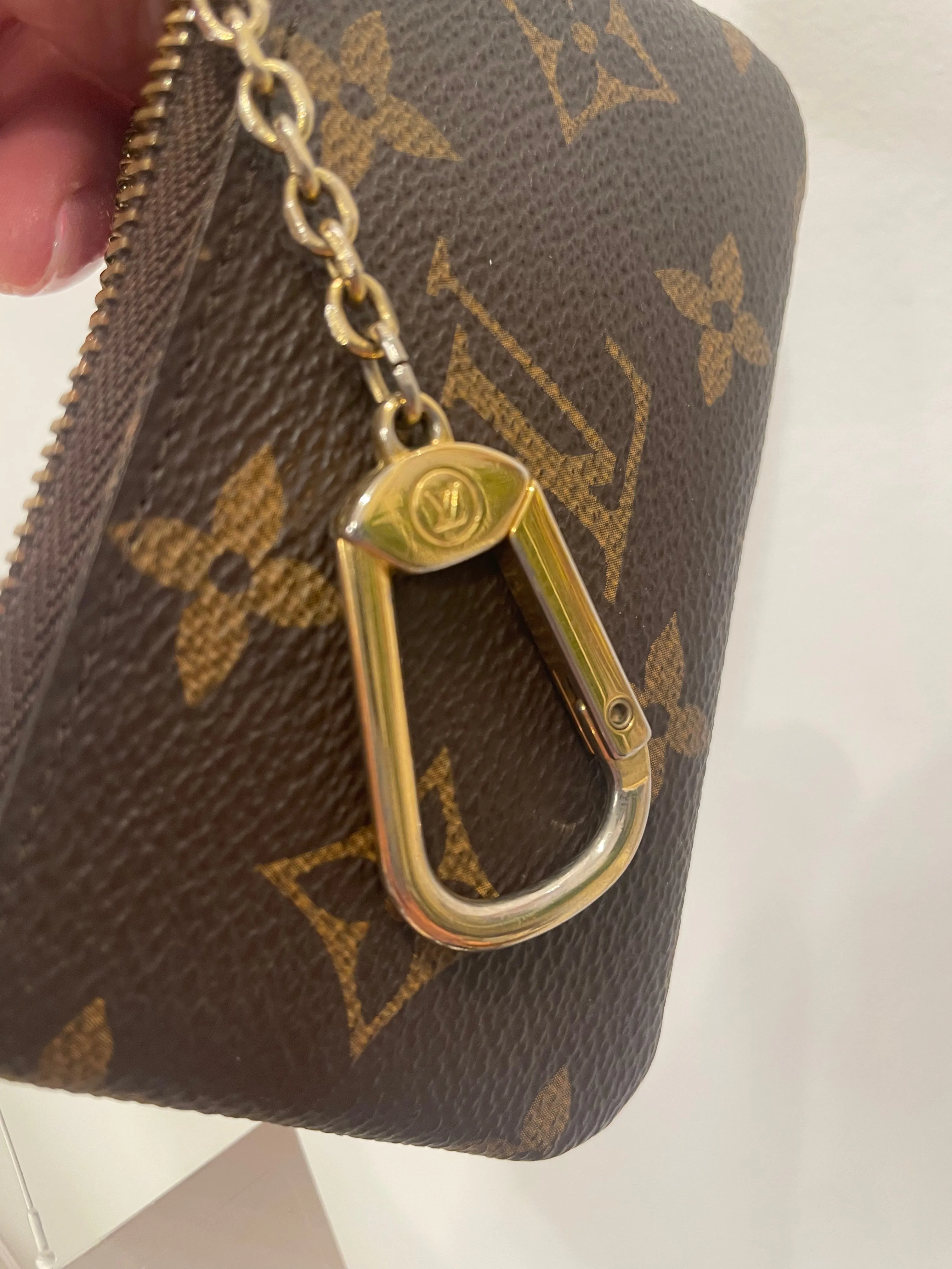 Louis Vuitton Monogram Canvas Cle / Key Pouch Holder