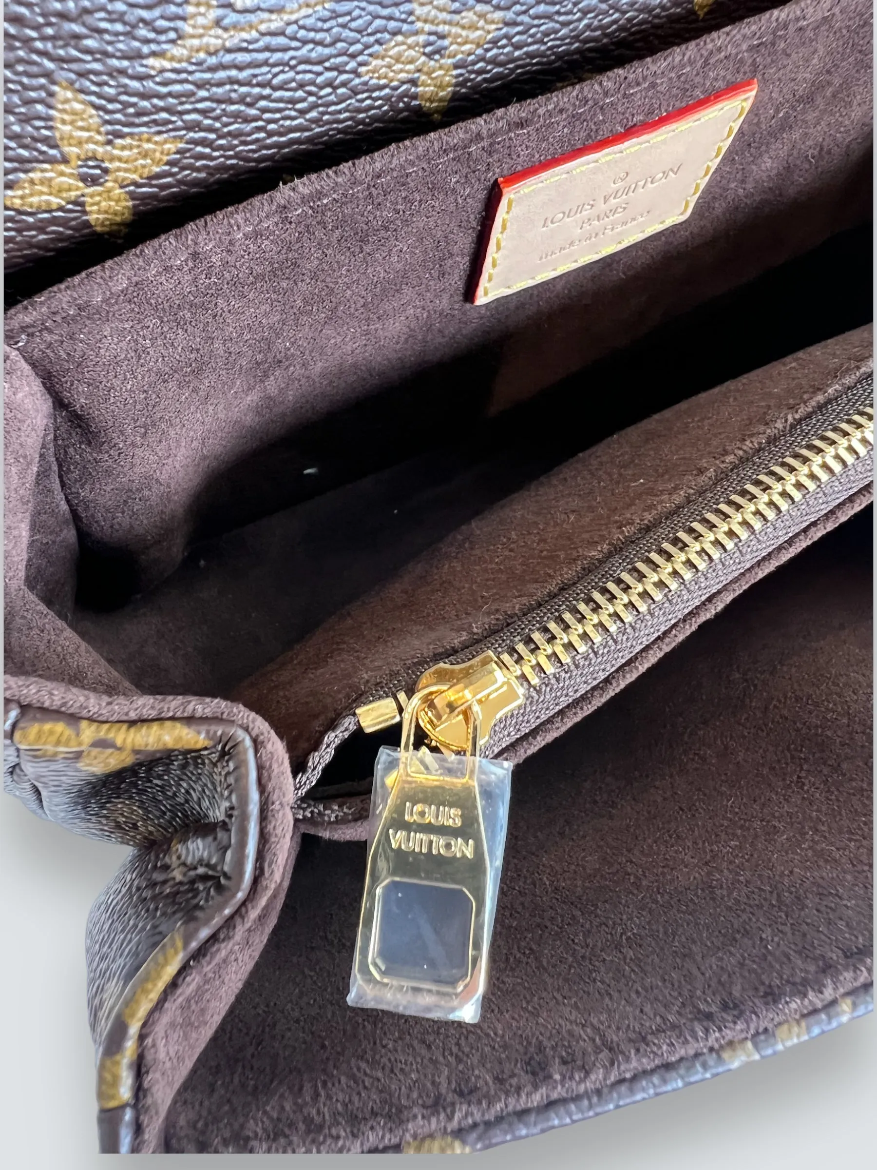Louis Vuitton Monogram Canvas Pochette Métis East West