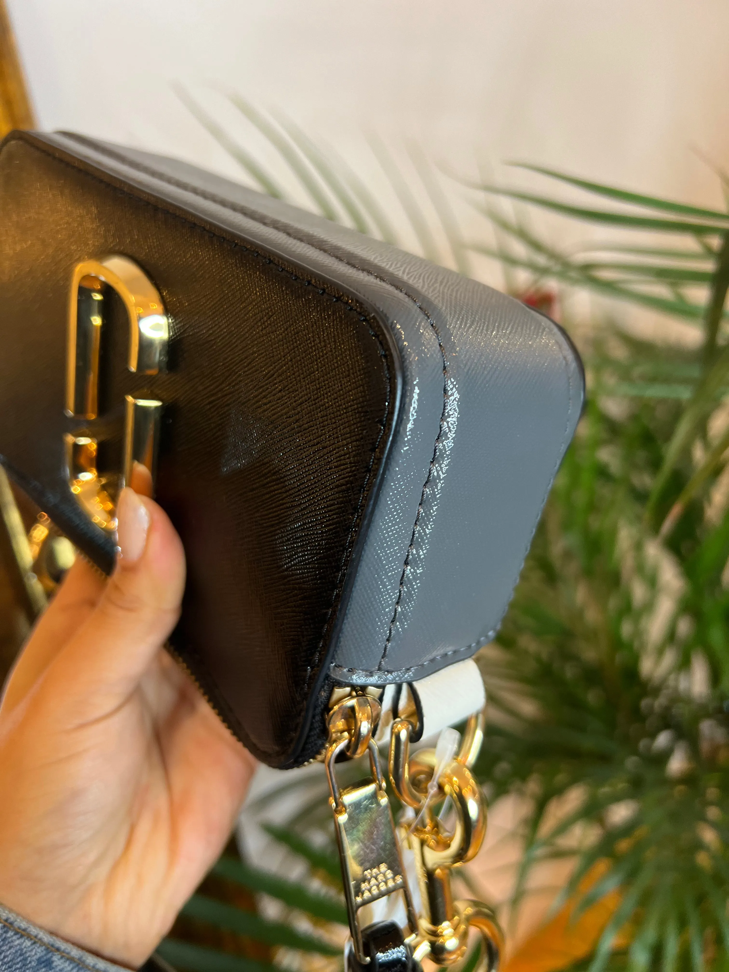 Marc Jacobs Black & Grey Leather Snapshot