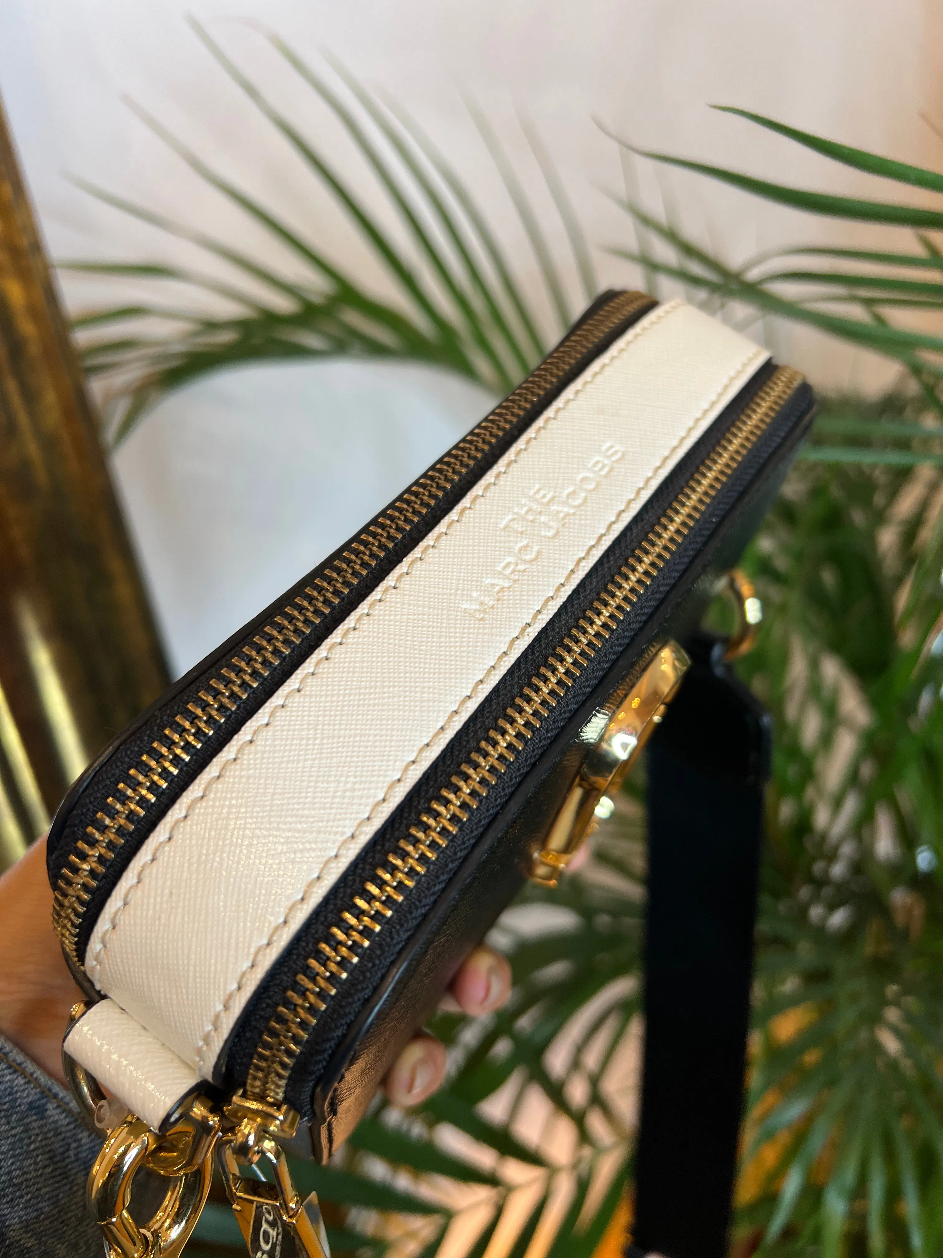 Marc Jacobs Black & Grey Leather Snapshot