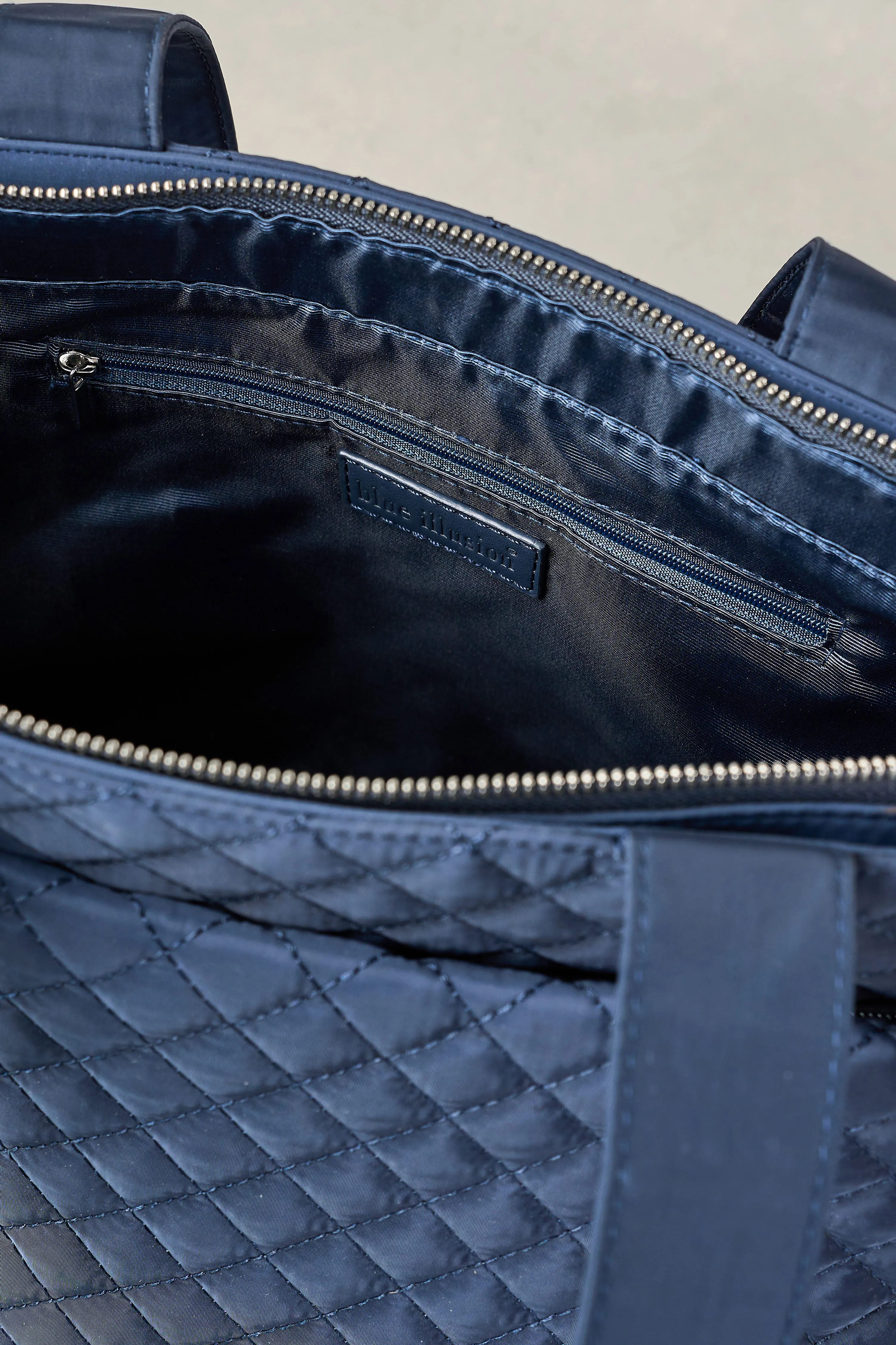 Naomi Quilted Tote - Navy