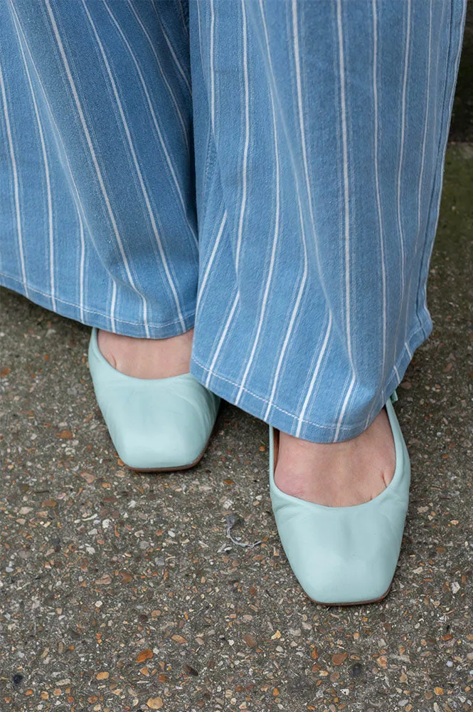 Pavement Elga Mint Pumps