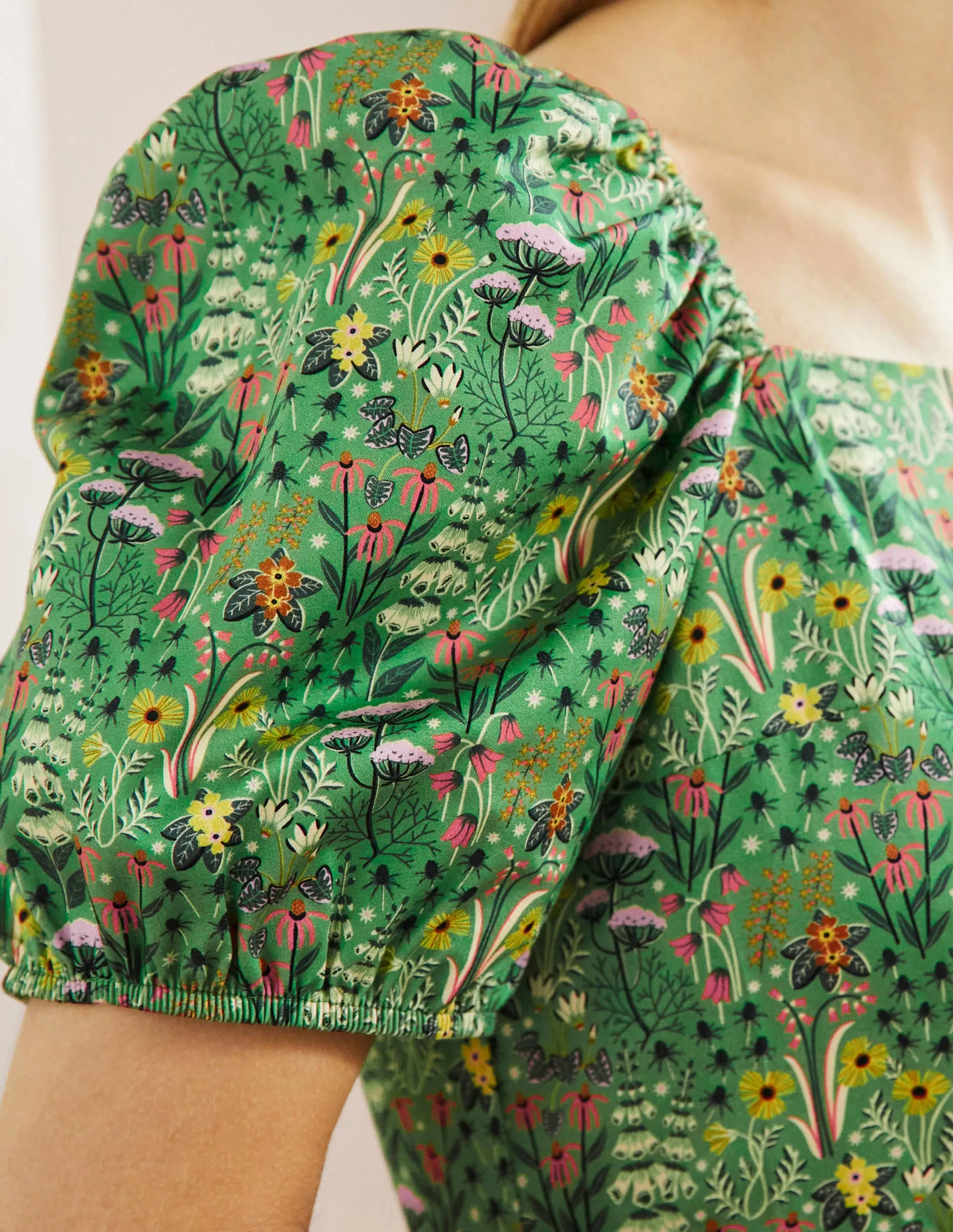 Puff Sleeve Mini Dress-Rich Emerald. Wildflower Bloom