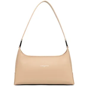 Suave Ace Leather Handbag